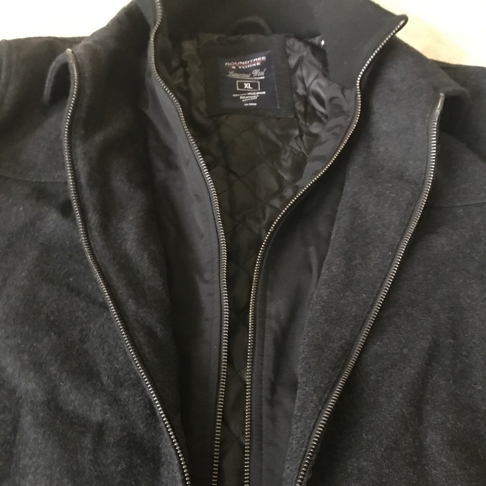 ROUNDTREE & YORKE Jacket